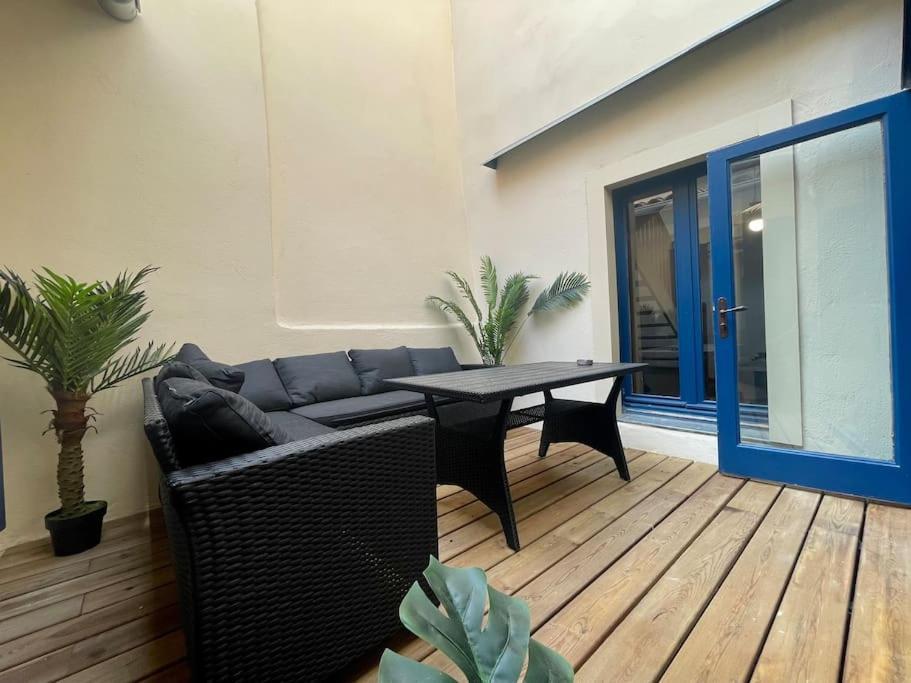カルカソンヌLe Patio ※ Carnotアパートメント エクステリア 写真