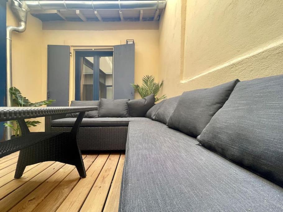 カルカソンヌLe Patio ※ Carnotアパートメント エクステリア 写真